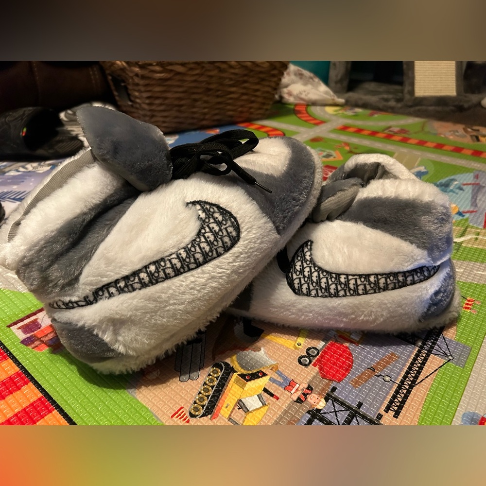 Women’s Nike Slippers